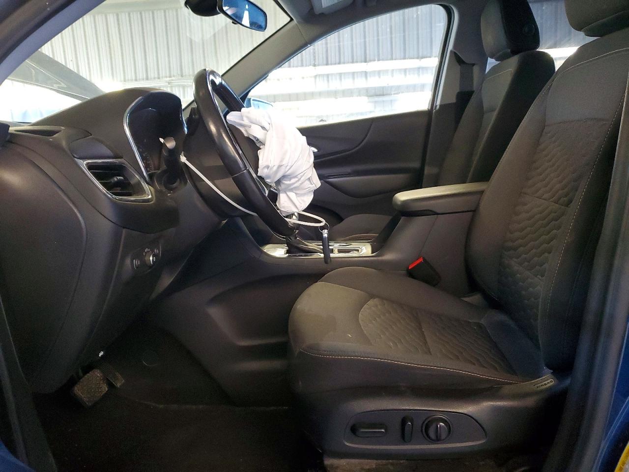 2020 CHEVROLET EQUINOX LT photo 7