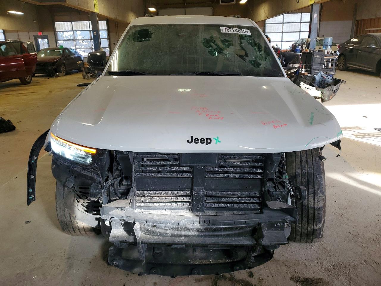 2024 JEEP GRAND CHEROKEE L LAREDO photo 9