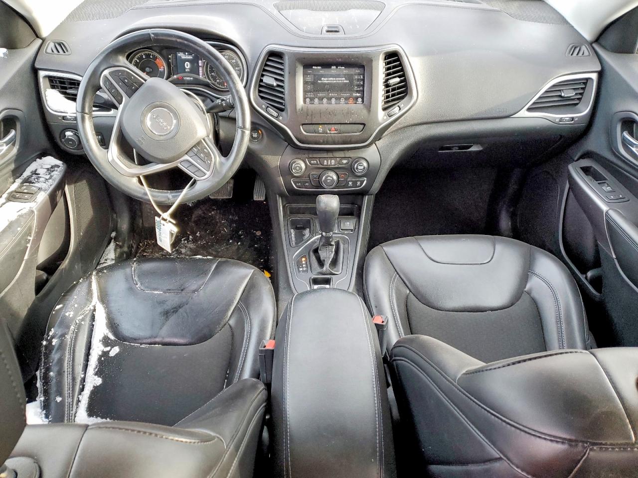 2019 JEEP CHEROKEE LATITUDE PLUS photo 8