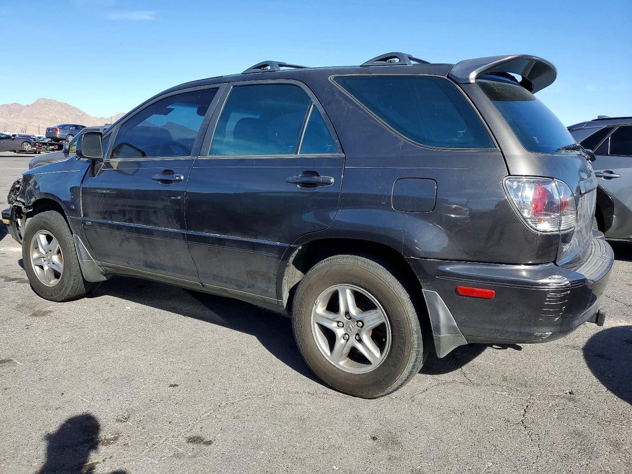 2002 LEXUS RX 300 photo 2