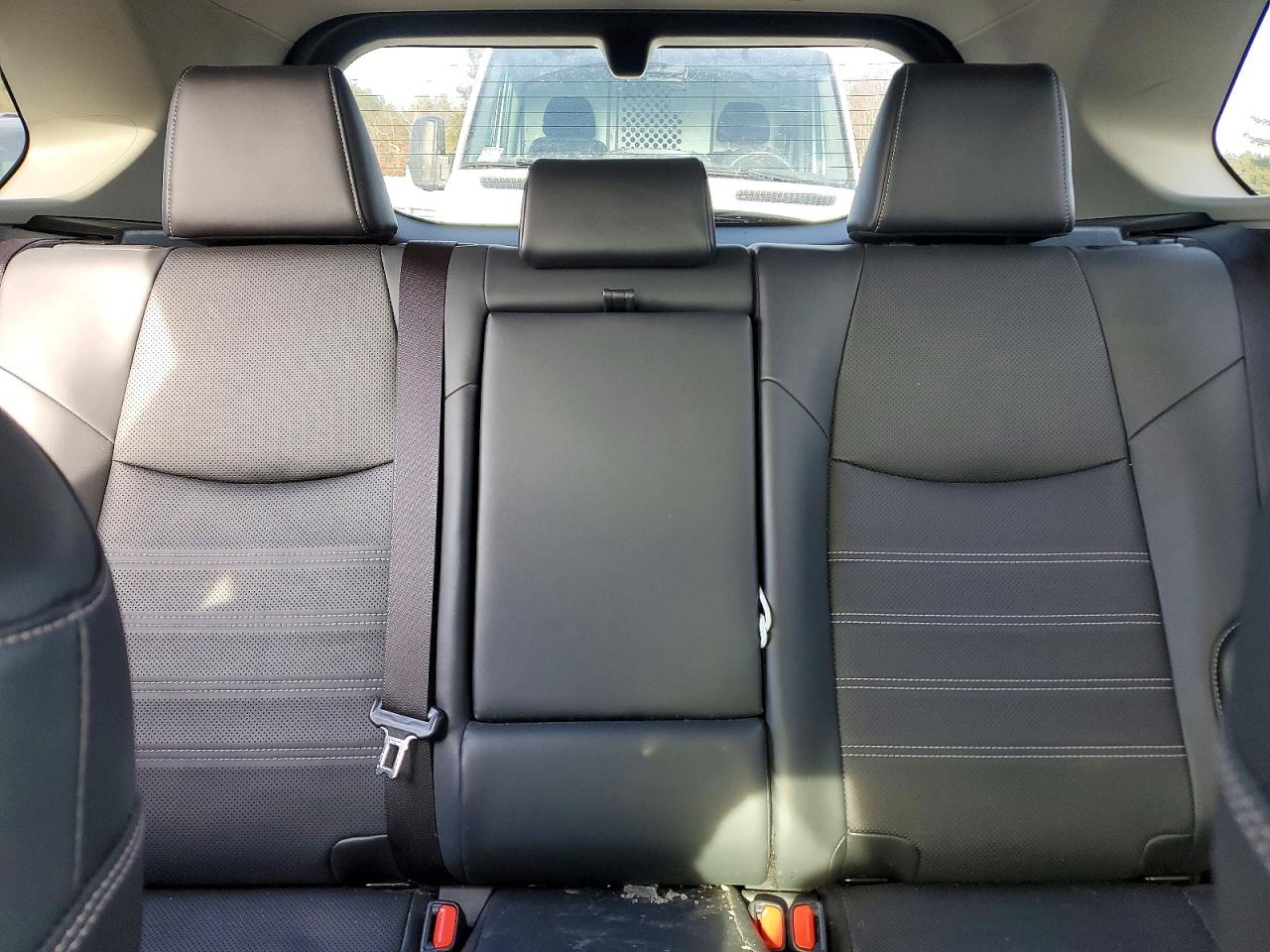 2019 TOYOTA RAV4 LIMITED photo 10