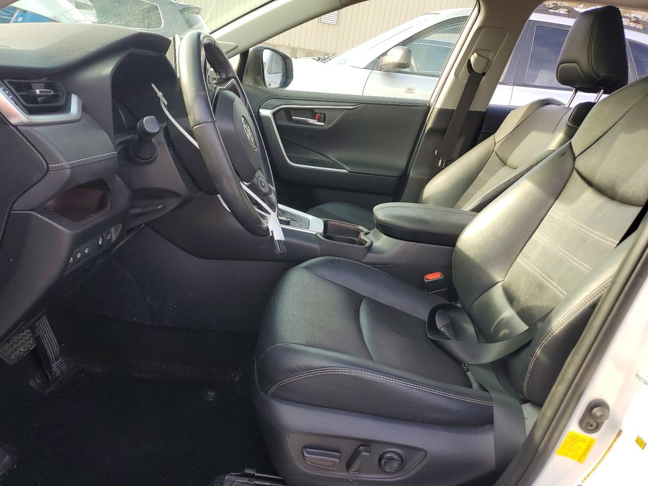2019 TOYOTA RAV4 LIMITED photo 7
