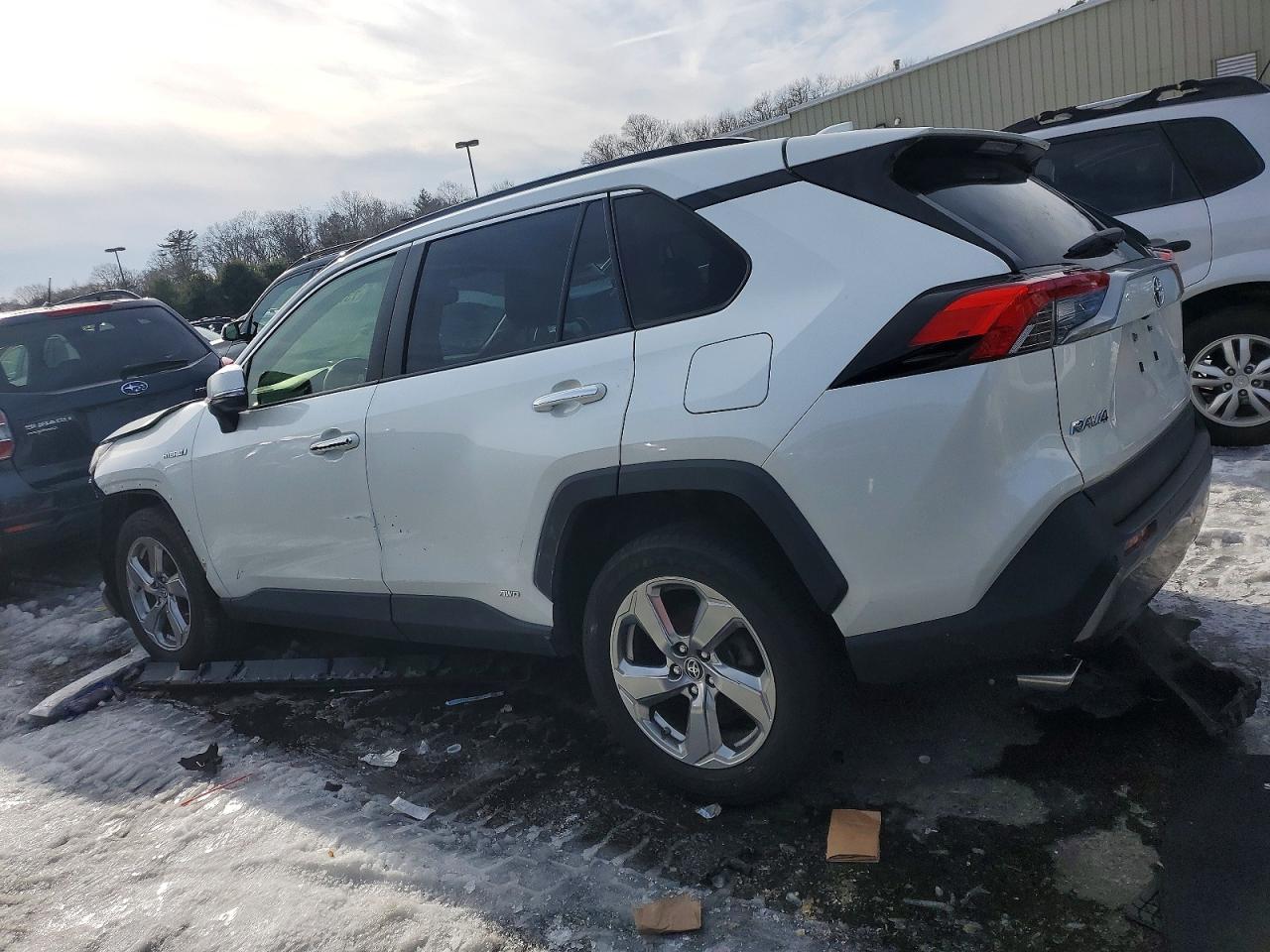 2019 TOYOTA RAV4 LIMITED photo 2
