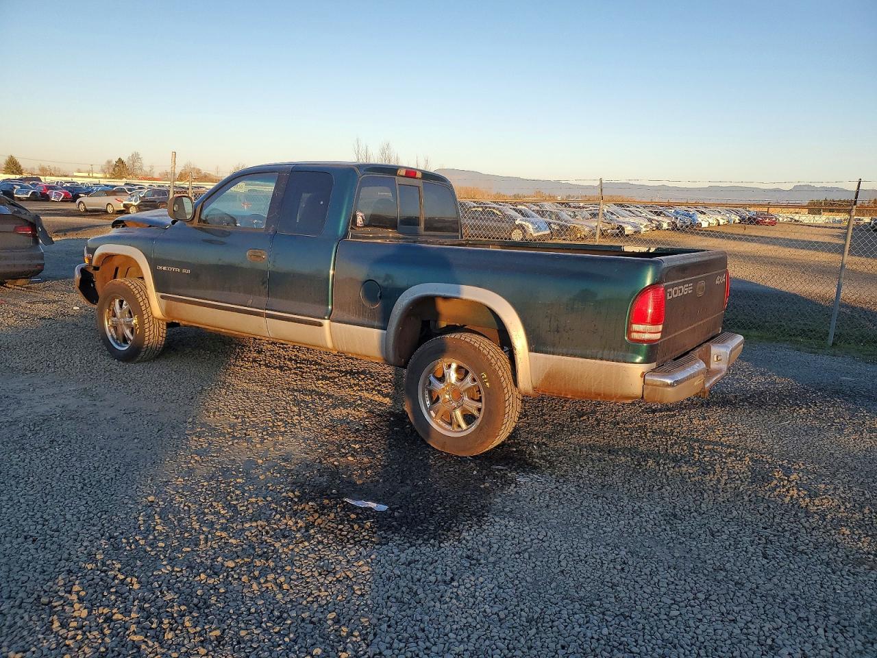 1999 DODGE DAKOTA photo 2