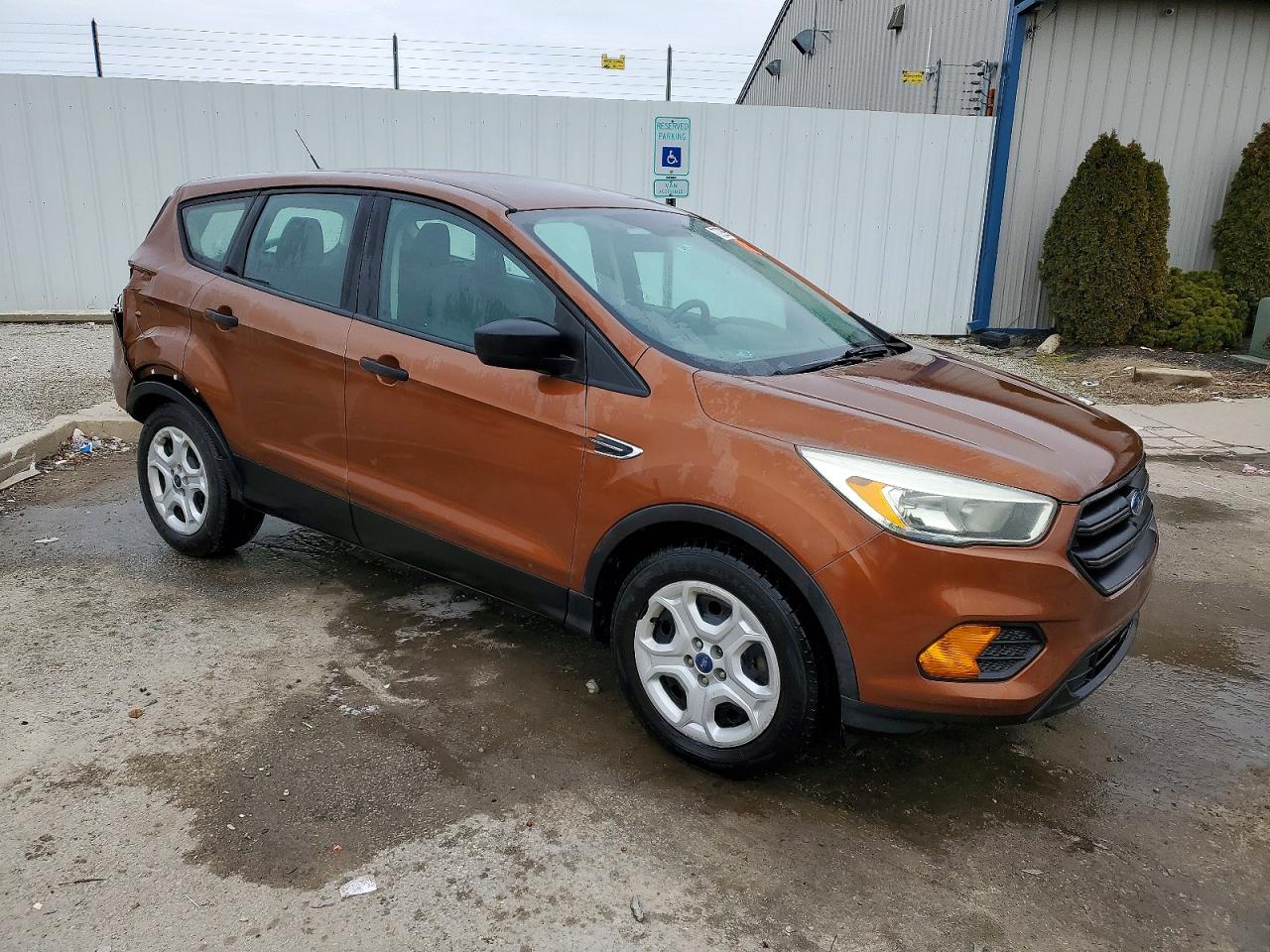 2017 FORD ESCAPE S photo 7