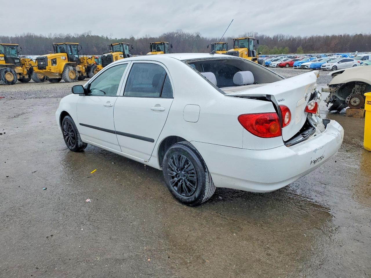2004 TOYOTA COROLLA CE photo 3