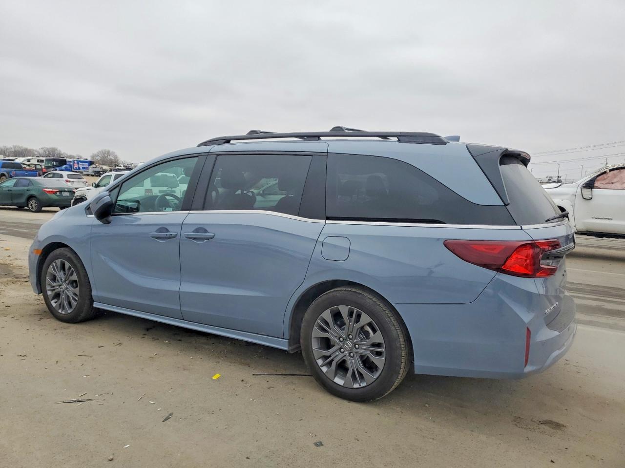 2025 HONDA ODYSSEY TOURING photo 3