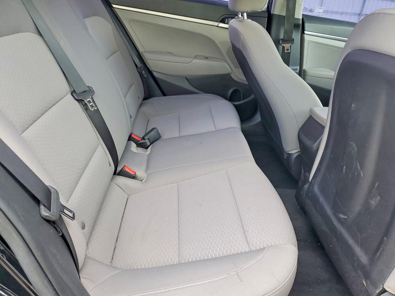 2020 HYUNDAI ELANTRA SE photo 10