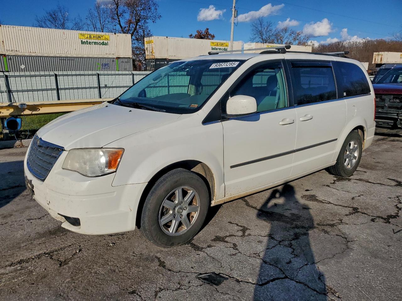 2010 CHRYSLER TOWN & COUNTRY