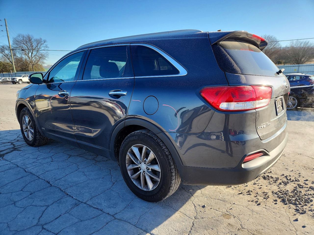 2016 KIA SORENTO LX photo 3