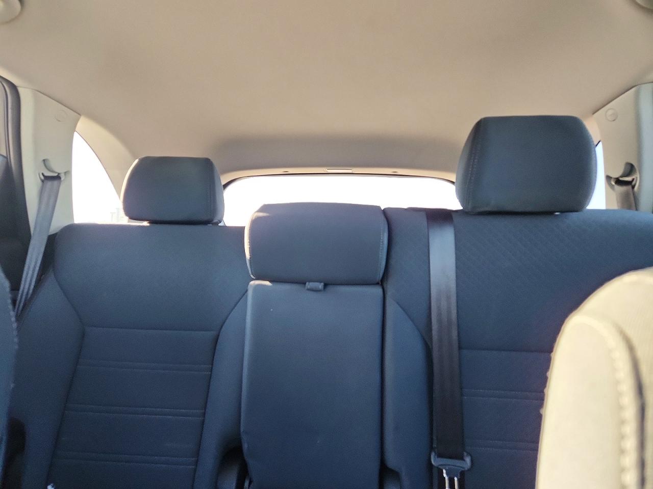 2016 KIA SORENTO LX photo 19