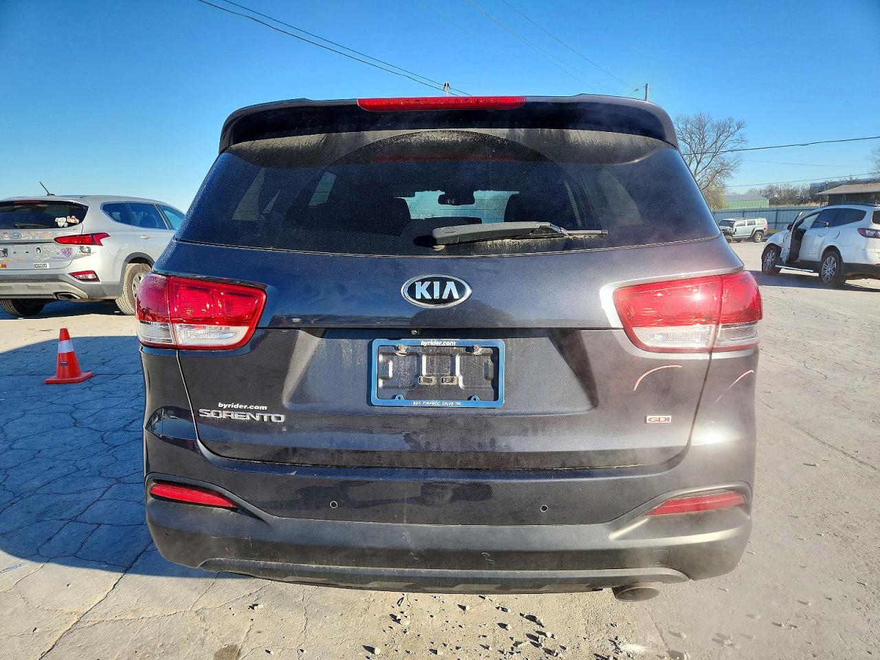 2016 KIA SORENTO LX photo 11