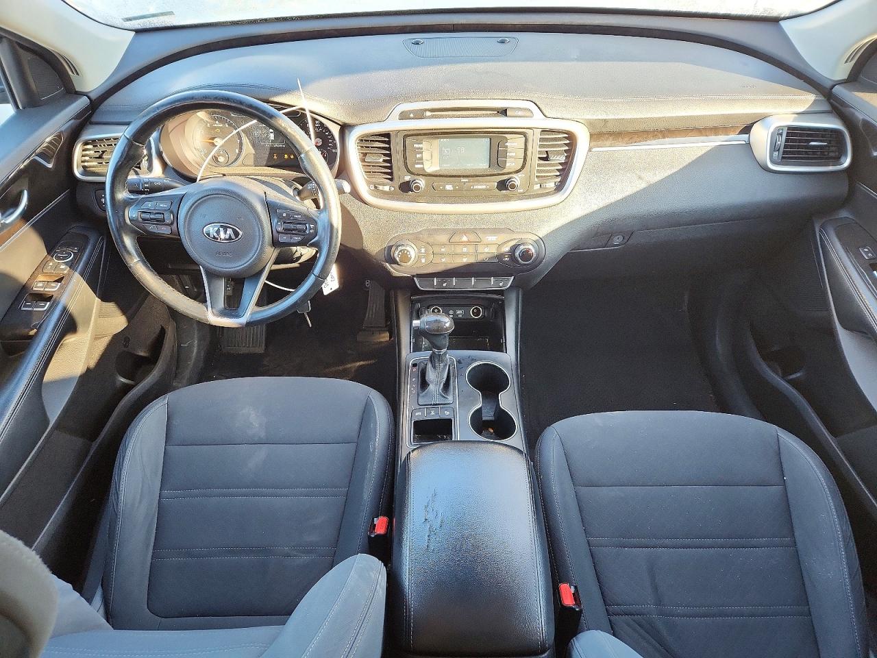 2016 KIA SORENTO LX photo 15