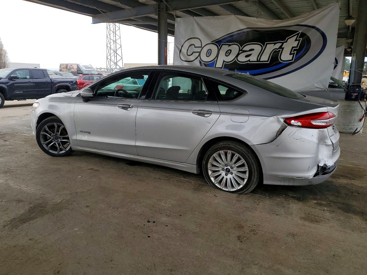 2017 FORD FUSION SE HYBRID photo 4
