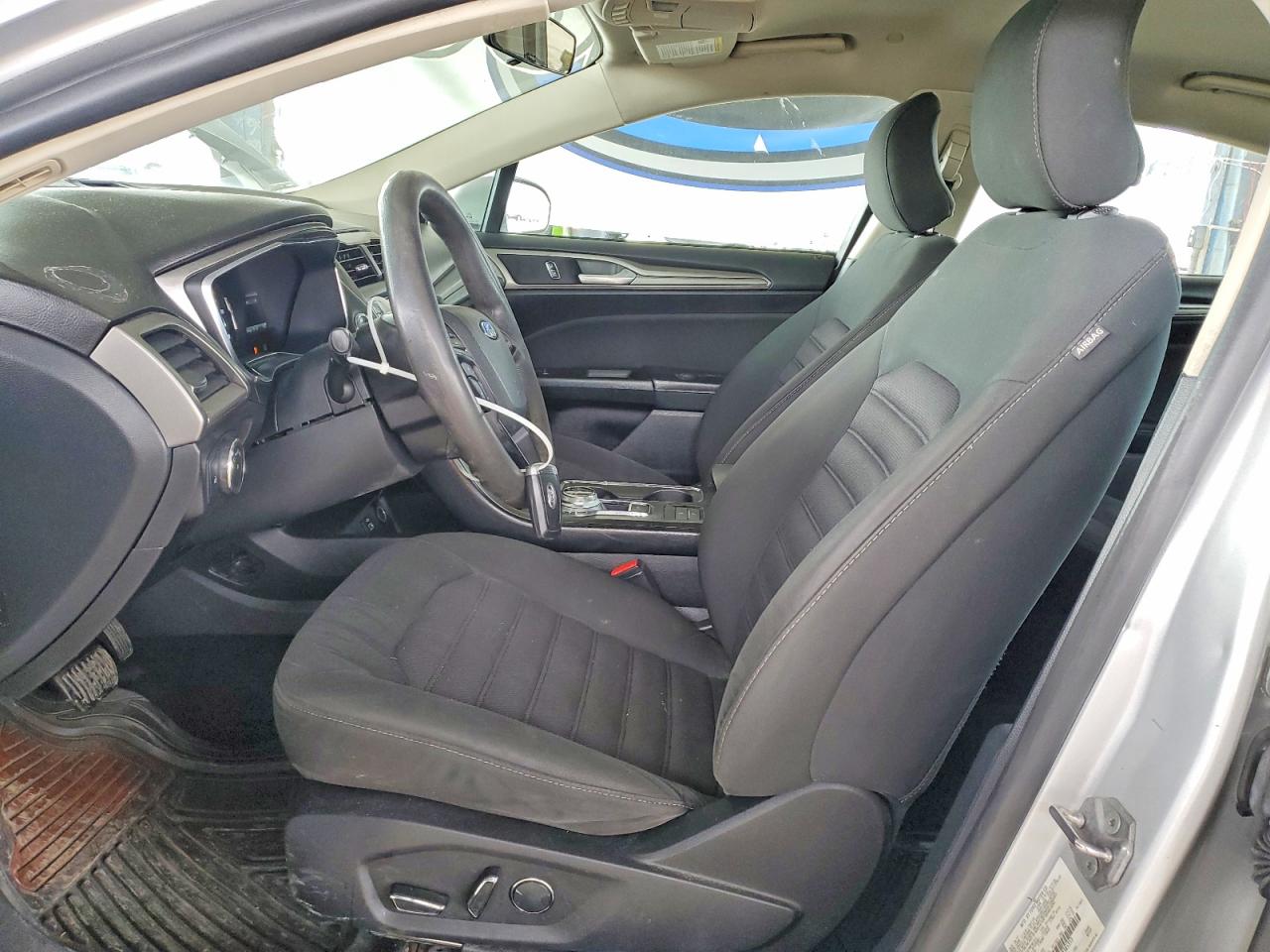 2017 FORD FUSION SE HYBRID photo 19