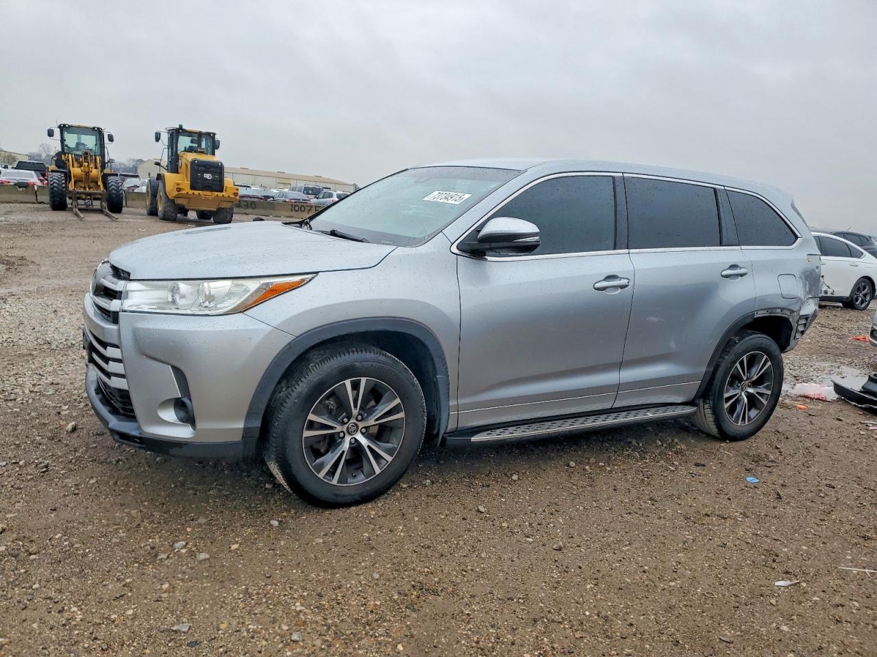 2017 TOYOTA HIGHLANDER