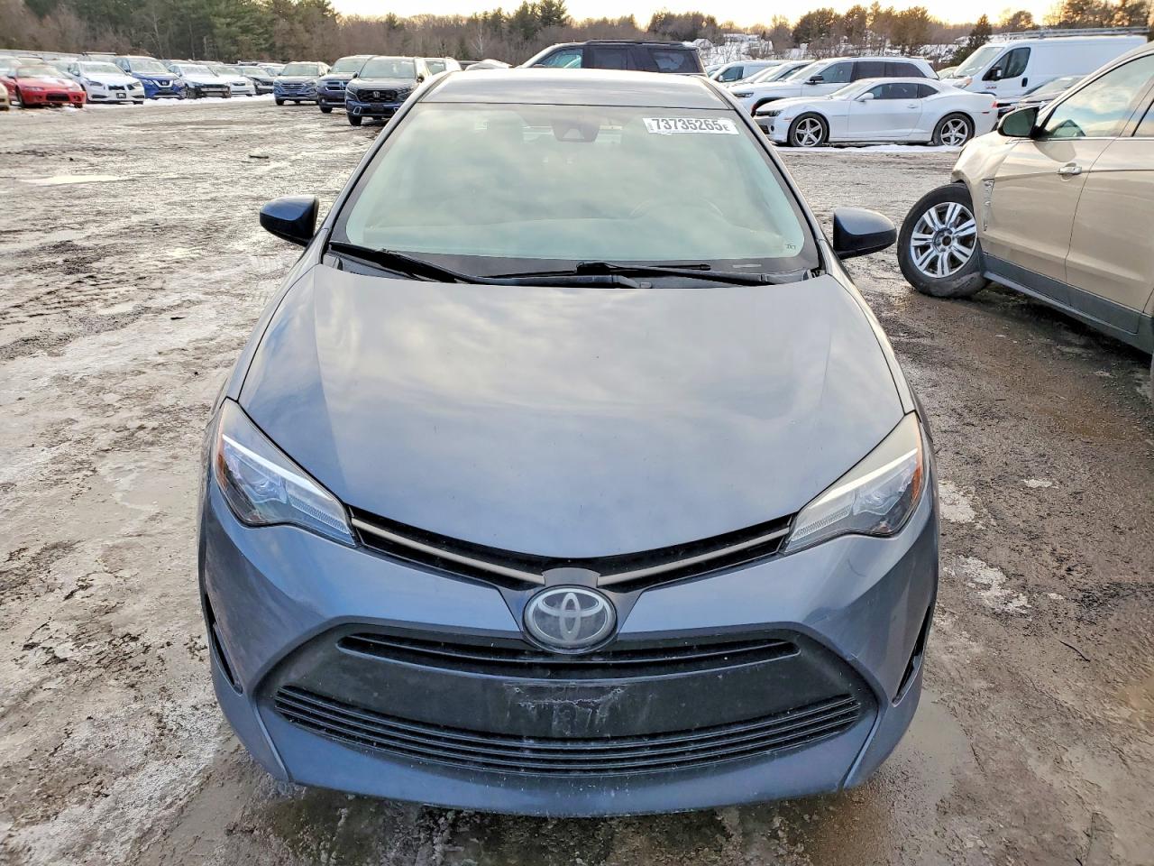 2017 TOYOTA COROLLA photo 5