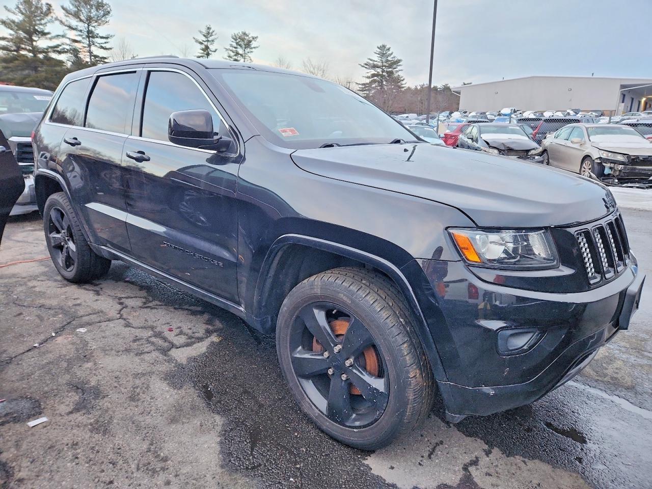 2015 JEEP GRAND CHEROKEE LAREDO photo 4