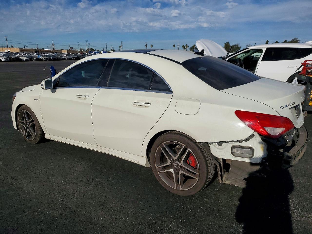 2018 MERCEDES-BENZ CLA 250 photo 2