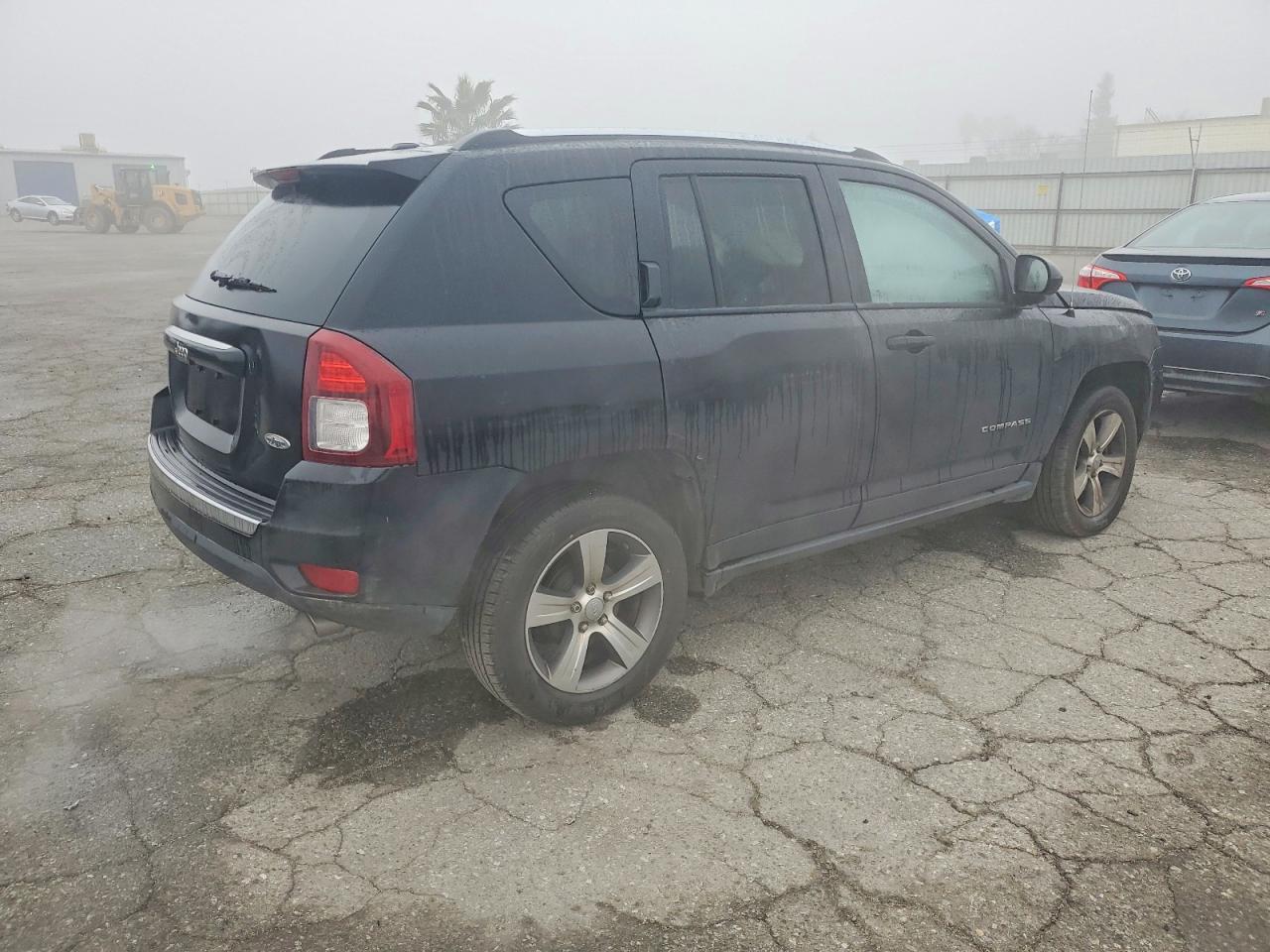 2016 JEEP COMPASS LATITUDE photo 3
