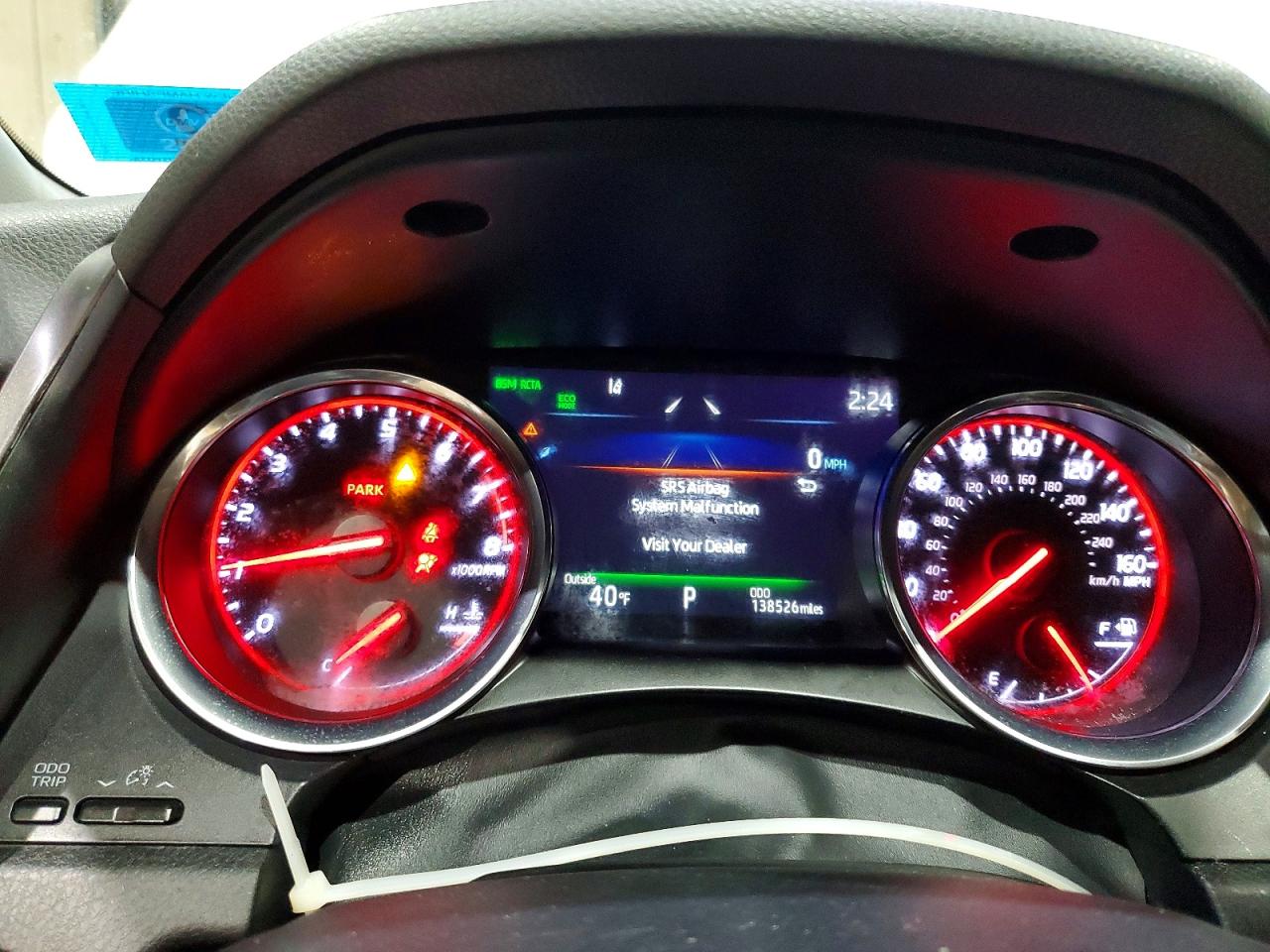 2020 TOYOTA CAMRY XSE photo 25