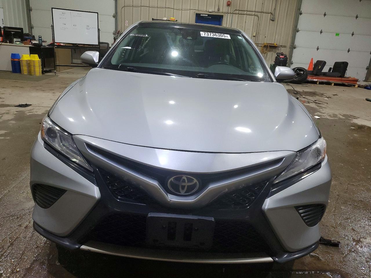 2020 TOYOTA CAMRY XSE photo 13