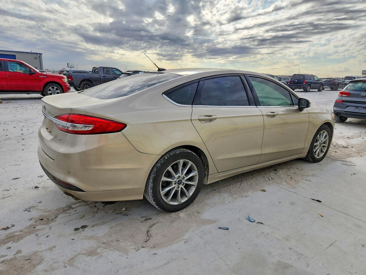 2017 FORD FUSION SE photo 3