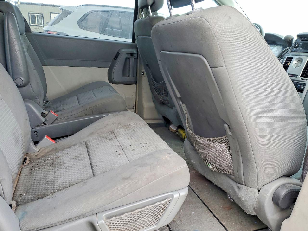 2010 CHRYSLER TOWN & COUNTRY TOURING photo 10
