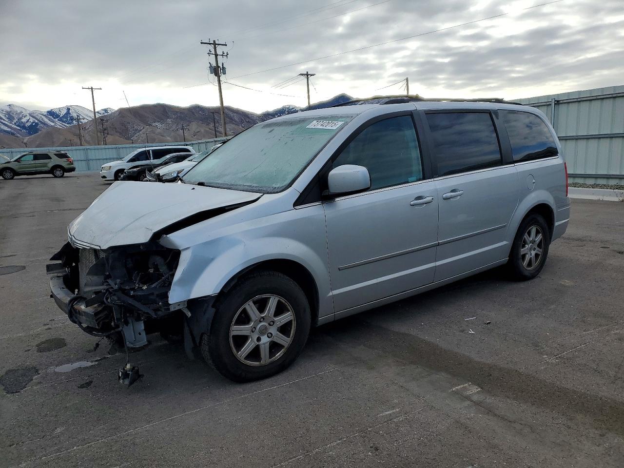 2010 CHRYSLER TOWN & COUNTRY