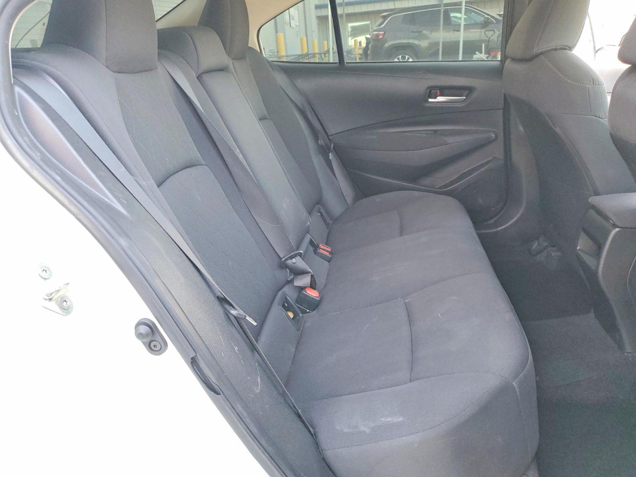 2020 TOYOTA COROLLA LE photo 19