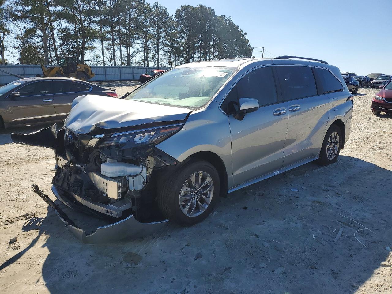 2025 TOYOTA SIENNA