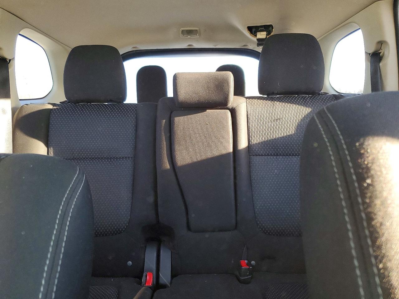 2016 MITSUBISHI OUTLANDER ES photo 10