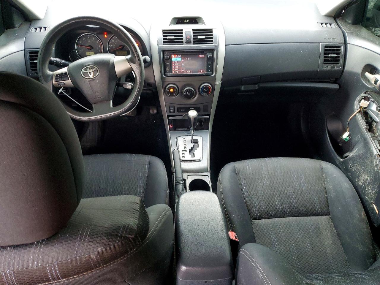 2013 TOYOTA COROLLA S photo 8