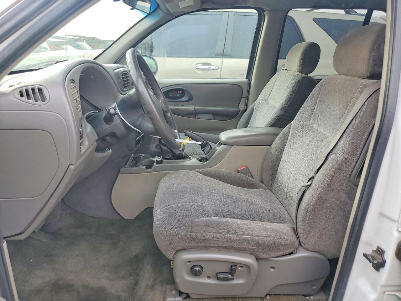 2004 CHEVROLET TRAILBLAZER EXT LS photo 7
