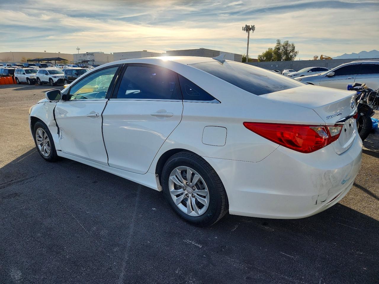 2011 HYUNDAI SONATA GLS photo 2