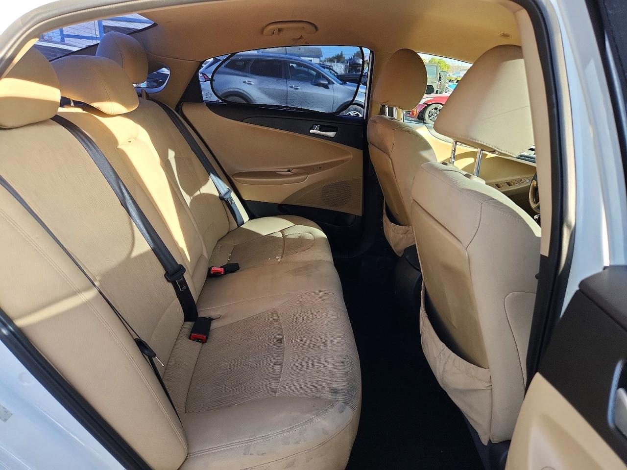 2011 HYUNDAI SONATA GLS photo 10