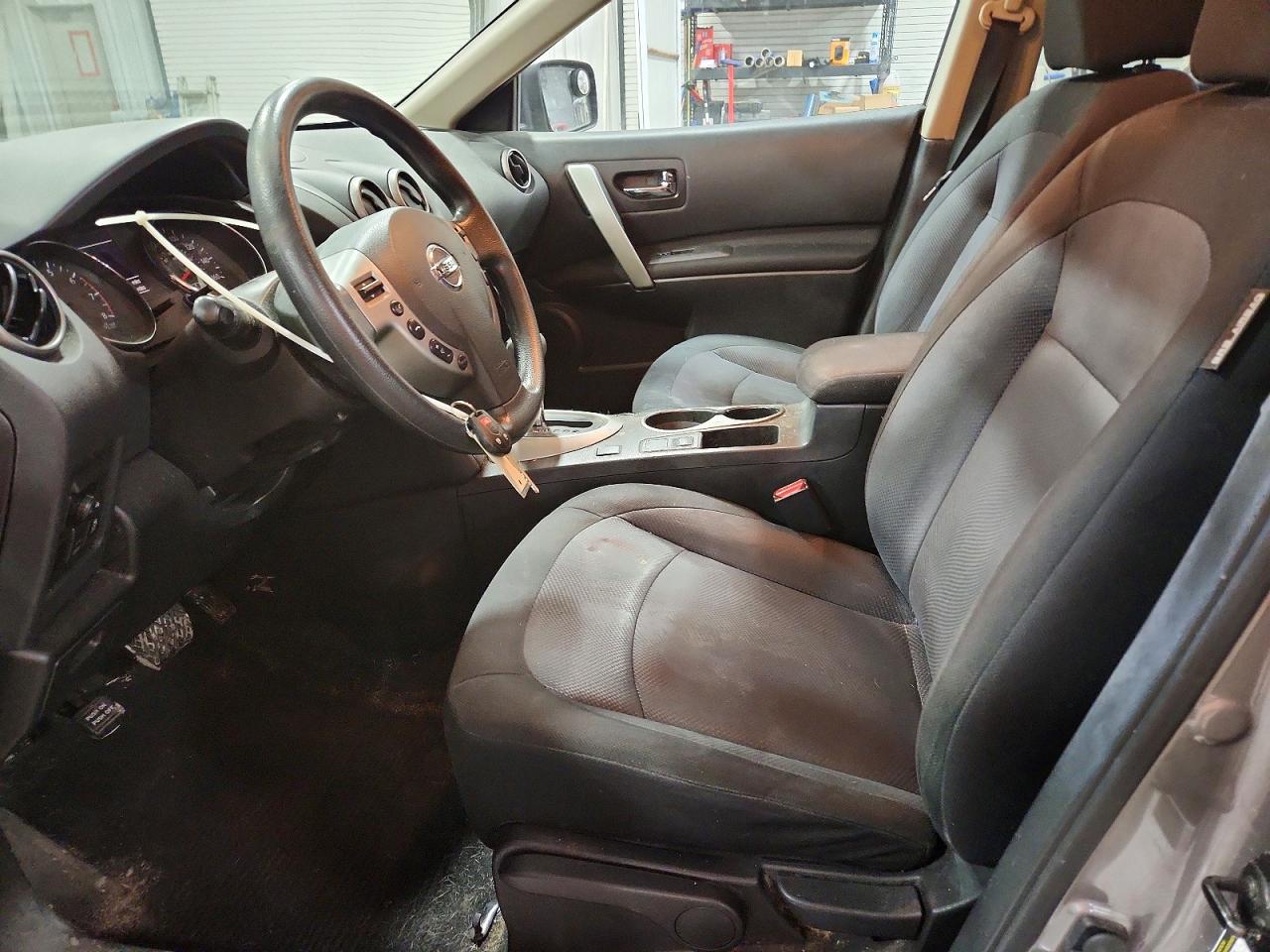 2013 NISSAN ROGUE S photo 7