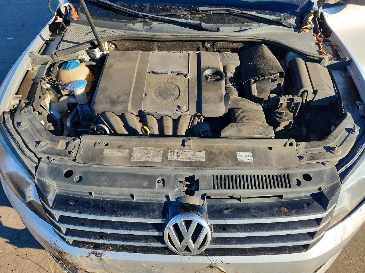 2014 VOLKSWAGEN PASSAT S photo 11