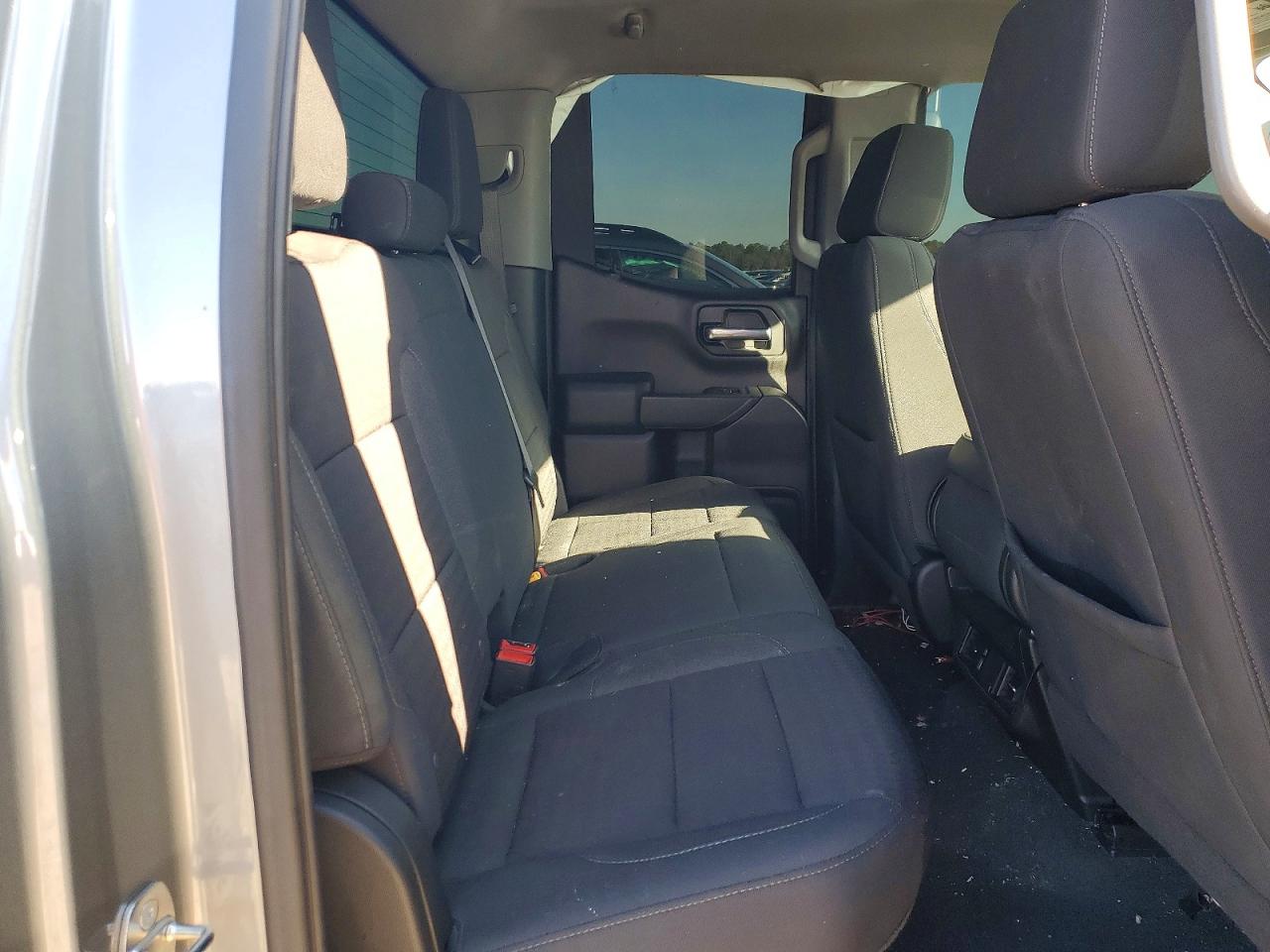 2023 CHEVROLET SILVERADO C1500 CUSTOM photo 28