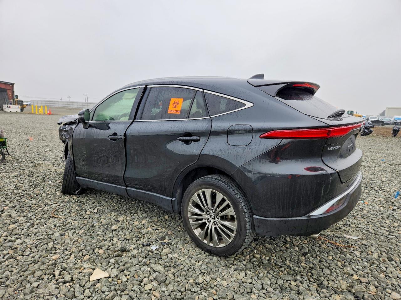 2022 TOYOTA VENZA XLE photo 2