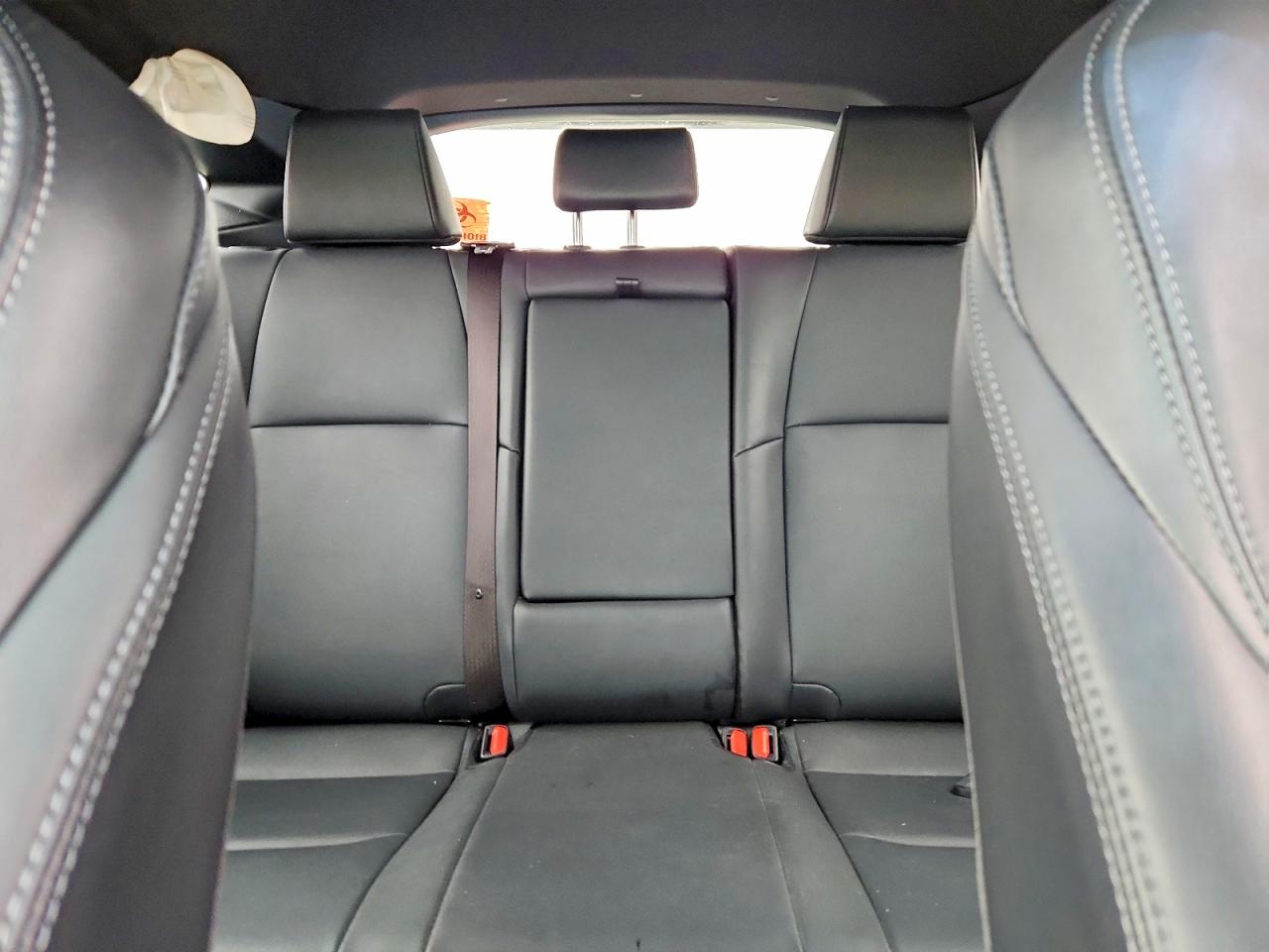2022 TOYOTA VENZA XLE photo 10