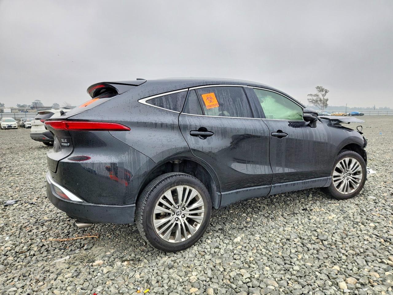 2022 TOYOTA VENZA XLE photo 3