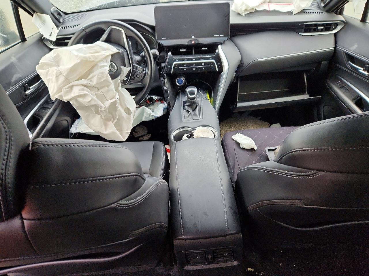 2022 TOYOTA VENZA XLE photo 8