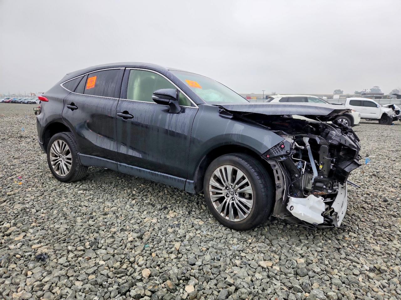 2022 TOYOTA VENZA XLE photo 4