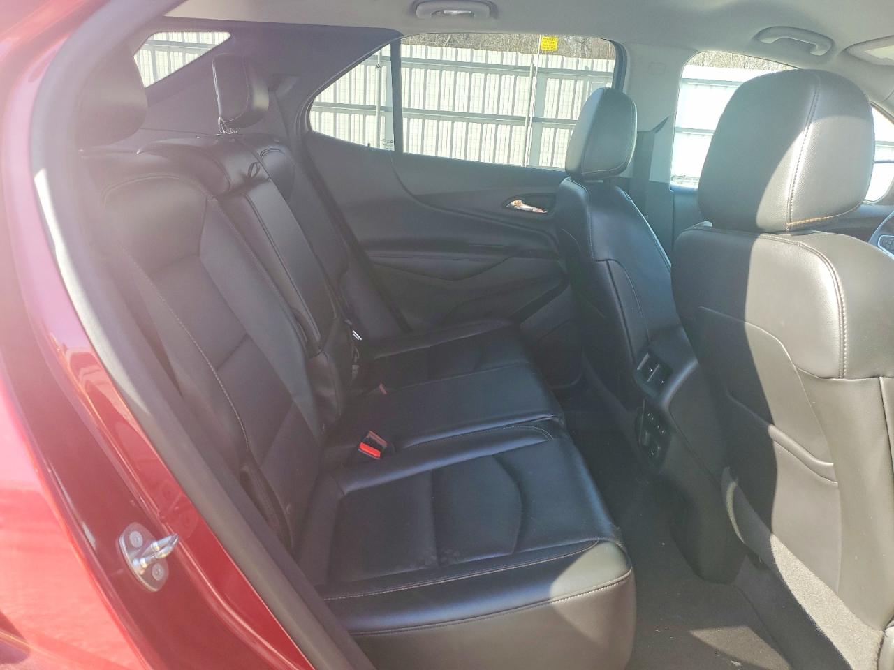 2018 CHEVROLET EQUINOX PREMIER photo 31