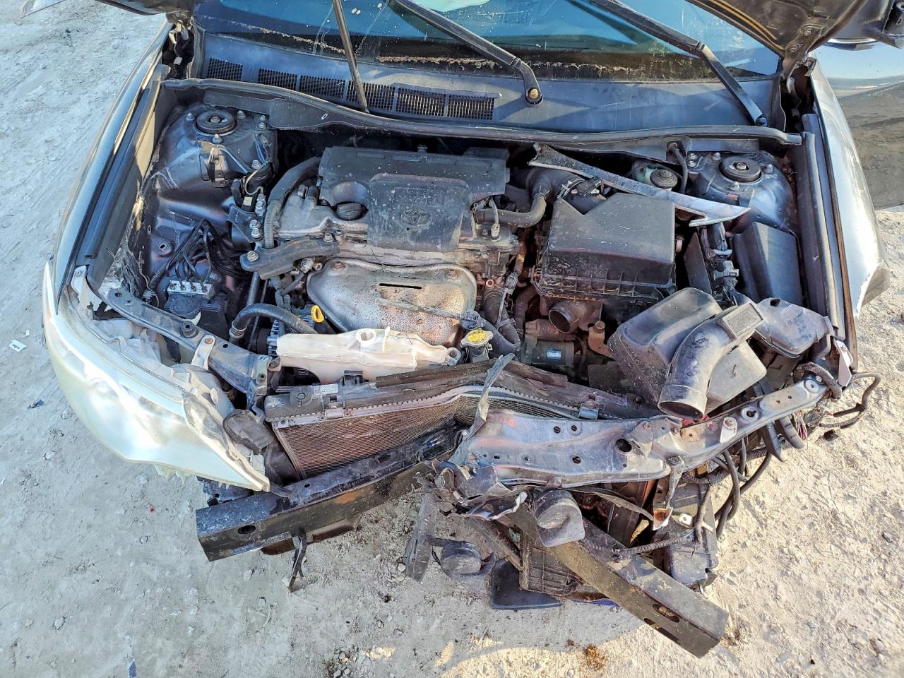 2012 TOYOTA CAMRY BASE photo 21