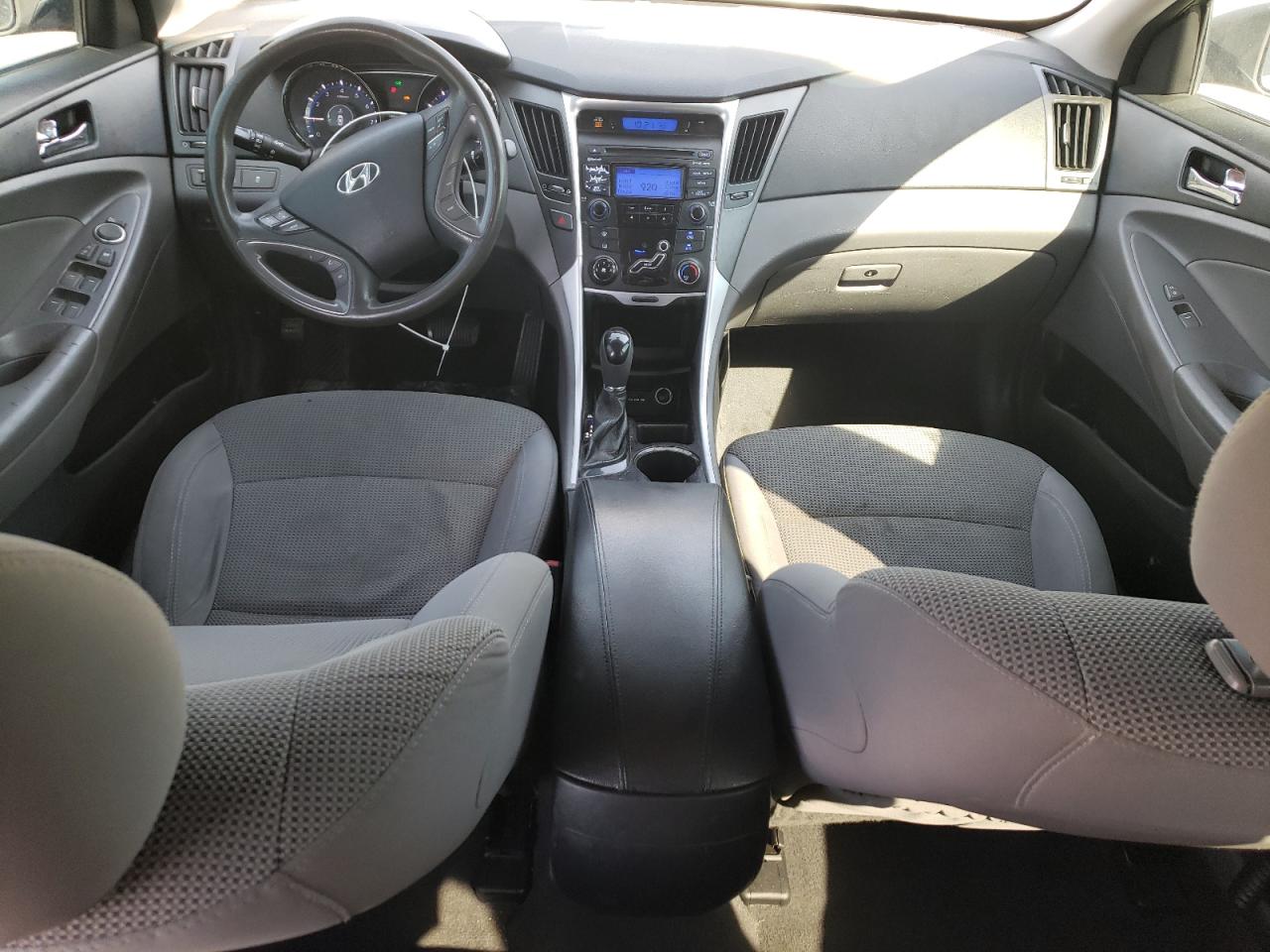 2013 HYUNDAI SONATA GLS photo 22