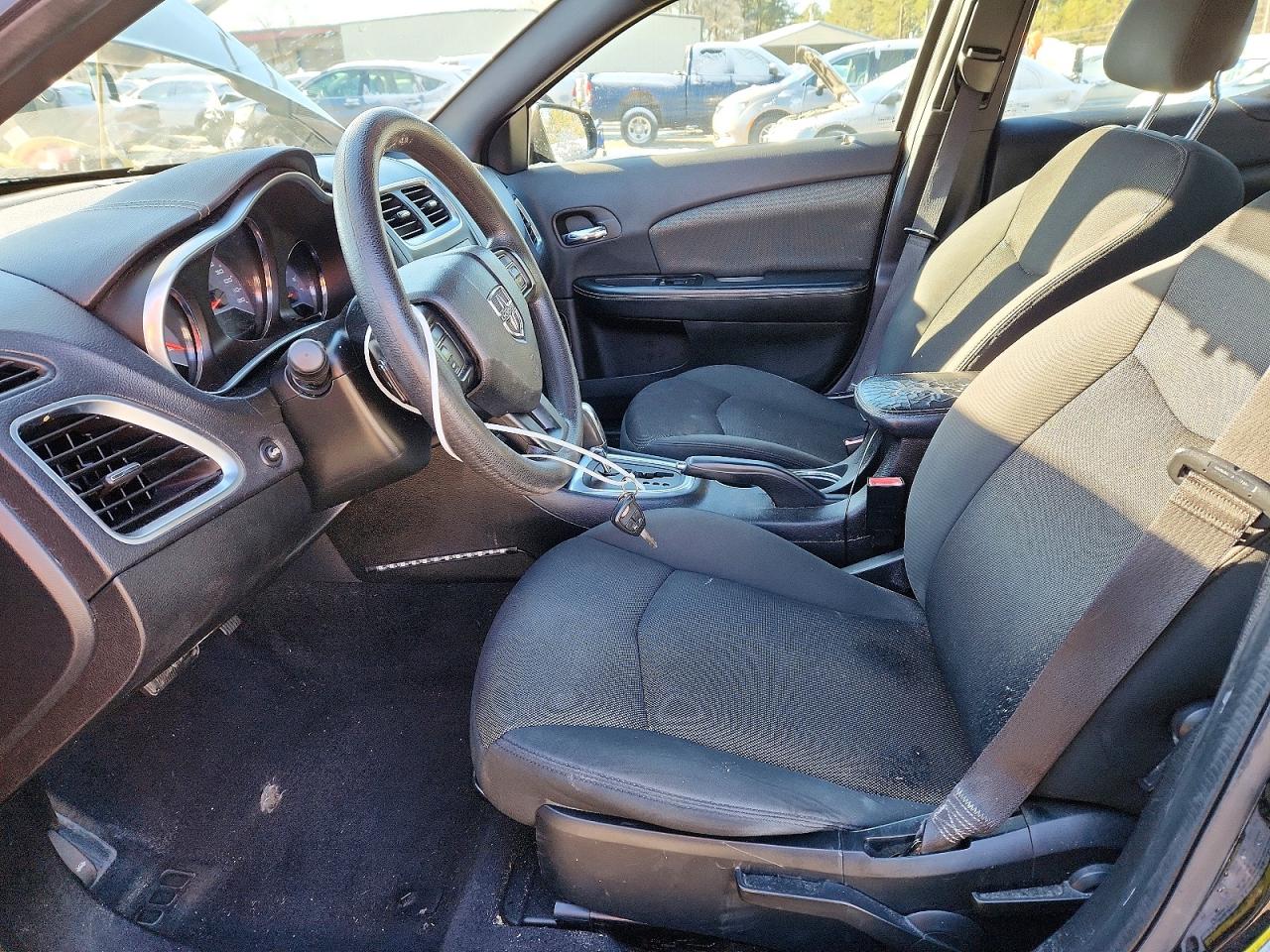 2013 DODGE AVENGER SE photo 7