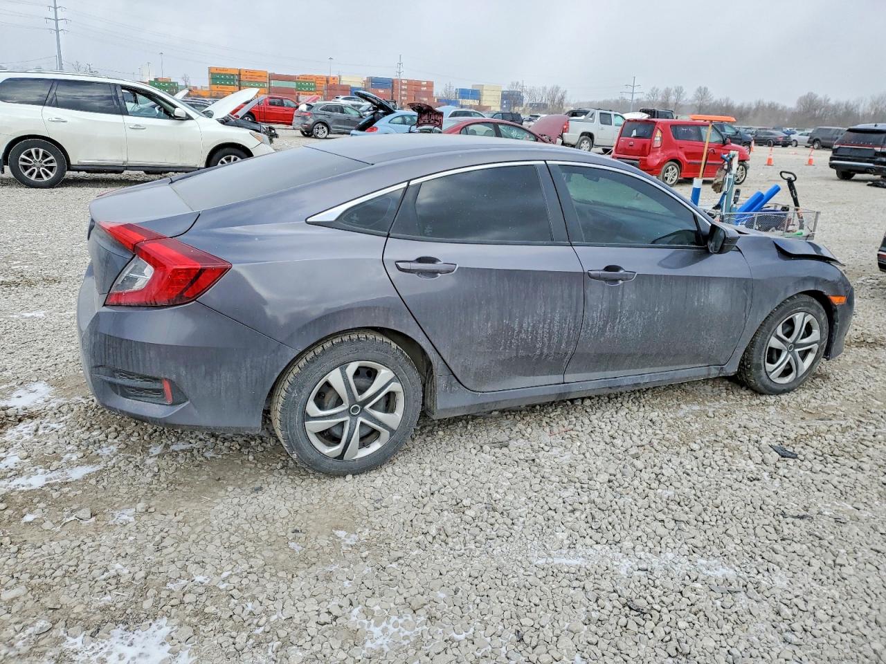 2017 HONDA CIVIC LX photo 5