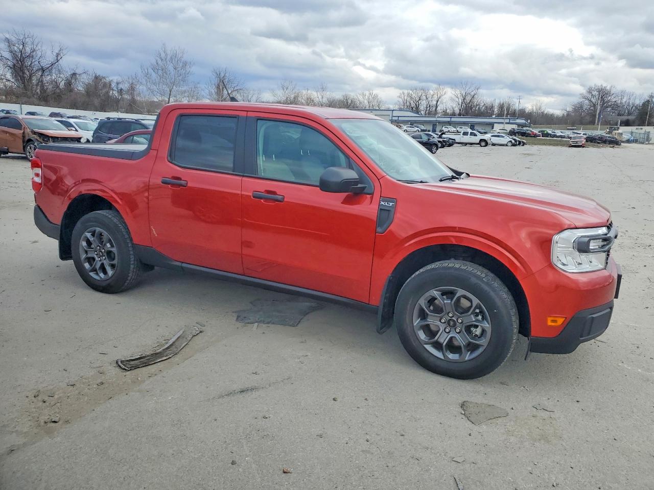 2023 FORD MAVERICK XL photo 4